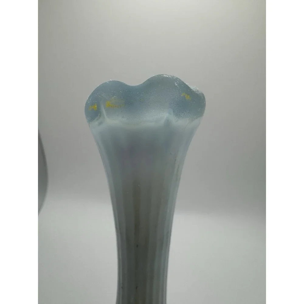 FENTON GLASS 1997 MISTY‎ BLUE SATIN BUD VASE, FABERGE, 7.5
